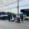 O SAMU fez atendimento ao motociclista (Foto: Dina Vieira/FolhaBV)