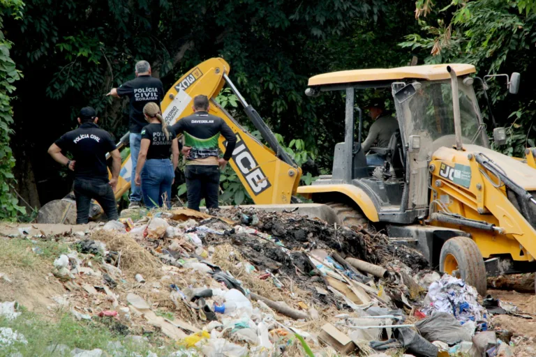 Estão sendo realizadas diligências para identificar as vítimas e elucidar como ocorreram as mortes (Foto: Wenderson Cabral/FolhaBV)