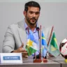 O gestor da FRF, Samir Xaud, em reunião com os clubes roraimenses (Foto: FRF)