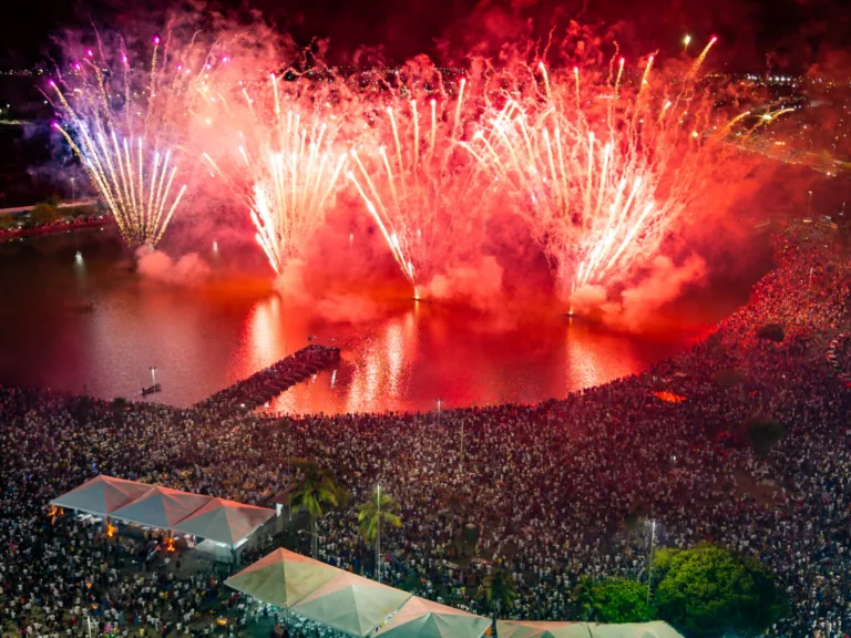 Queima de fogos no Parque Anauá (Foto: Divulgação)