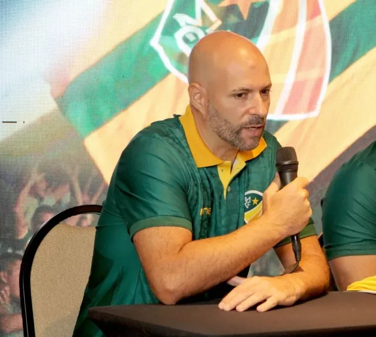 Português Paulo Morgado, técnico do Monte Roraima (Foto: Wenderson Cabral/FolhaBV)