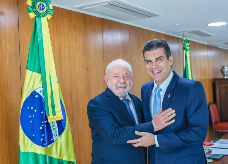 O presidente Lula com o governador do Pará, Helder Barbalho (Foto: Ricardo Stuckert/PR)