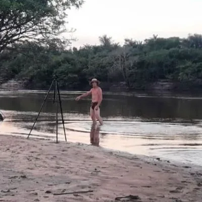 As gravações ocorrem na Comunidade Canaiuanim, com autorização do Tuxaua Hilinilson e licença concedida pela Mirante. (Foto: Reprodução/Instagram)