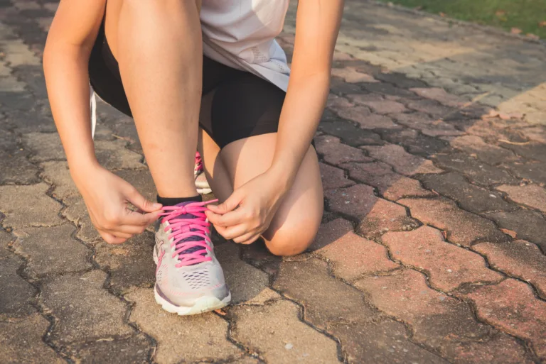 Análise de diversos estudos confirma que a prática de exercícios aeróbicos contribui para a redução de peso e gordura corporal - Foto: Pexels