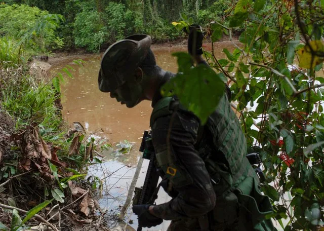 Exército em ação contra o garimpo ilegal na Terra Indígena Yanomami (Foto: Casa de Governo)