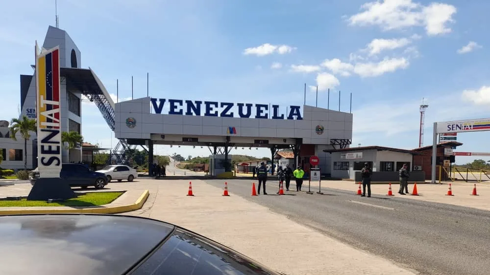 Aduana venezuelana em Santa Elena de Uairén nesta sexta-feira (Foto: Divulgação)