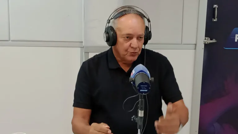 O ex-deputado federal Édio Lopes no programa Agenda da Semana, da Folha FM (Foto: Folha FM)