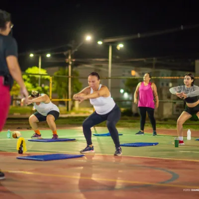 As atividades são conduzidas por profissionais capacitados e ocorrem de segunda à sexta em diferentes locais da cidade: (Foto: Diane Sampaio)