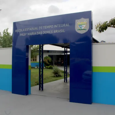 Fachada da escola estadual Maria das Dores (Foto: Wenderson Cabral/FolhaBV)