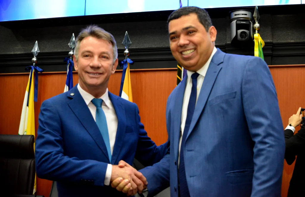 O governador Antonio Denarium e o presidente da Assembleia Legislativa de Roraima, Soldado Sampaio (Foto: Nilzete Franco/FolhaBV)