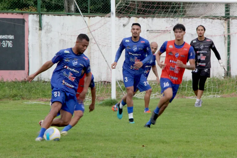 Treino do São Raimundo (Foto: Wenderson Cabral/FolhaBV)