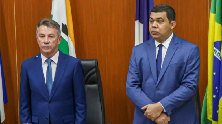 O governador Antonio Denarium e o presidente da Assembleia Legislativa de Roraima, Soldado Sampaio (Foto: Nonato Sousa/SupCom ALE-RR)