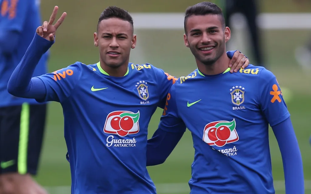 Neymar e Thiago Maia durante os treinamentos da seleção brasileira para os Jogos Rio-2016 (Foto: Lucas Figueiredo/MoWa Press)