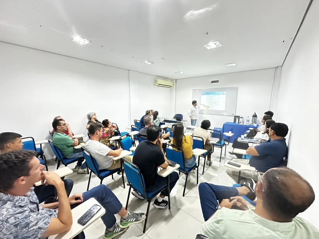 Palestra ocorrendo na UFRR. (Foto: Reprodução)