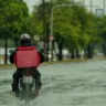 Aumento de acidentes: Cuidados no trânsito para motociclistas em período de chuva