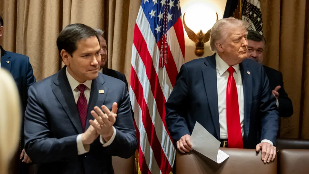 O secretário de Estado americano, Marco Rubio, com o presidente Donald Trump (Foto: White House)