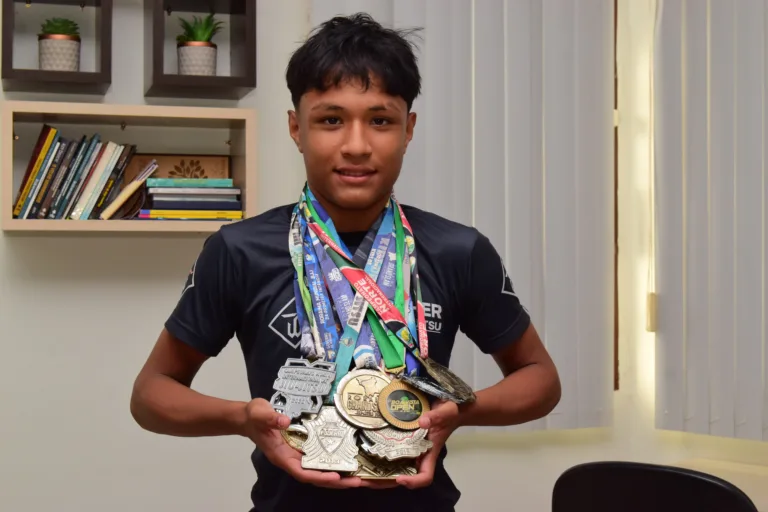 O jovem atleta já conquistou diversas medalhas (Foto: Nilzete Franco/FolhaBV)