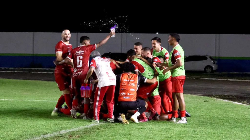 Baré vence São Raimundo e avança para às semifinais do Campeonato Roraimense. Foto: Déborah Nascimento/ FolhaBV 