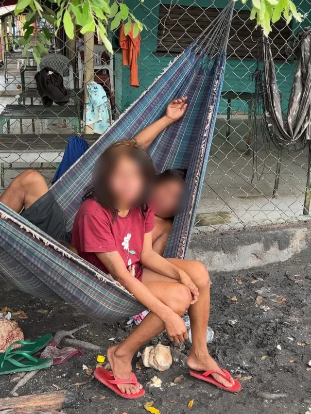 Indígenas em situação de vulnerabilidade social na Feira do Produtor (Foto: Ascom Nicoletti)