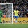 Foi a 1ª vez que a seleção sofreu 4 gols em uma partida das Eliminatórias. (Foto: JUAN MABROMATA / AFP)