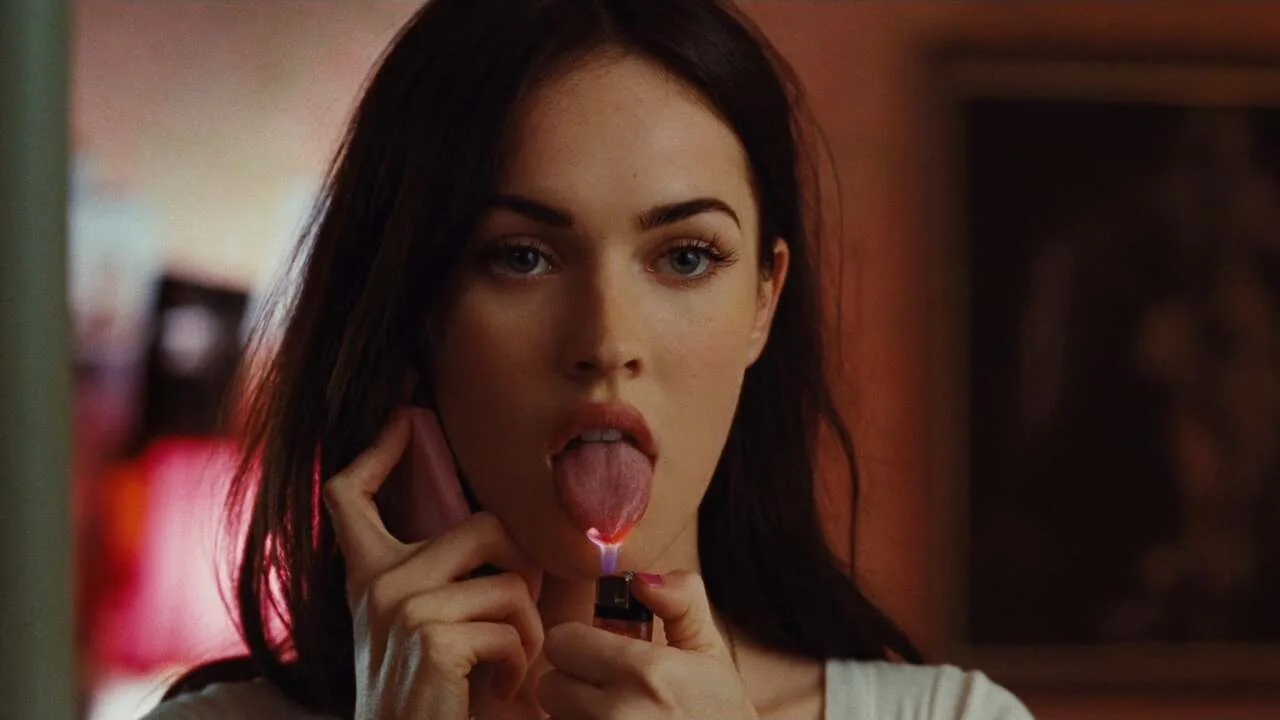 
Dirigido por Karyn Kusama e roteirizado por Diablo Cody, 'Garota Infernal' acompanha Jennifer (Megan Fox), uma jovem possuída por um demônio  (Foto; Divulgação)