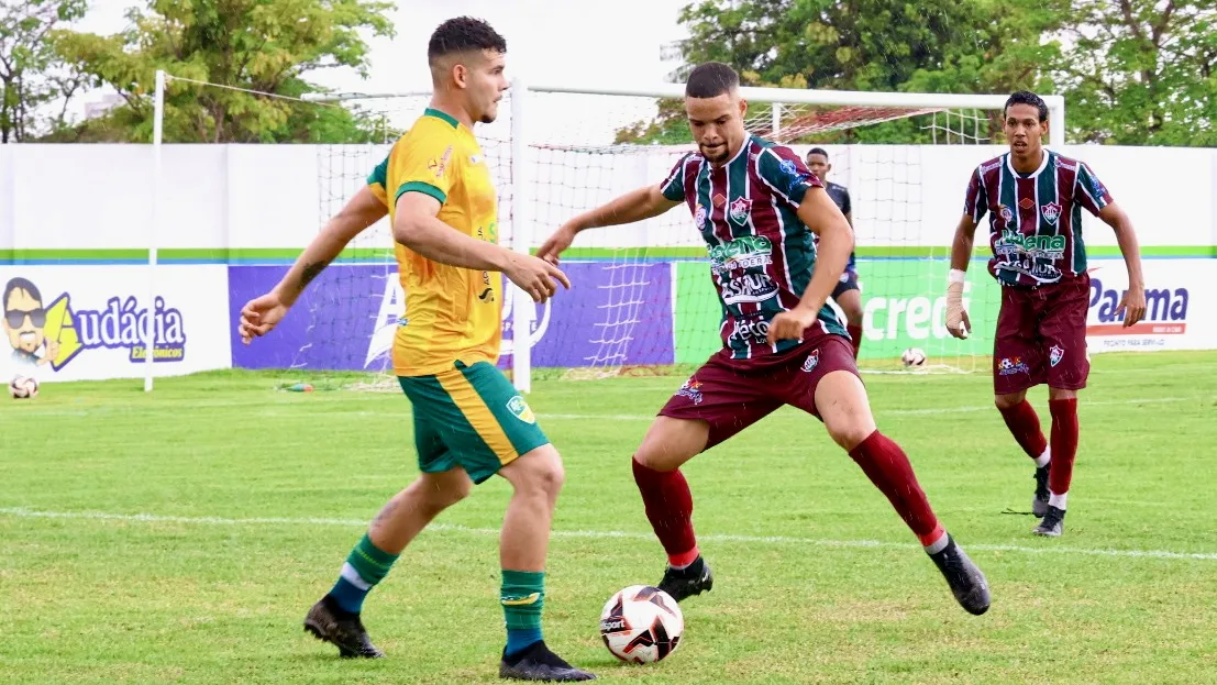 Monte Roraima bate Atlético Roraima e assume liderança do Estadual. Foto: Déborah Nascimento/FolhaBV