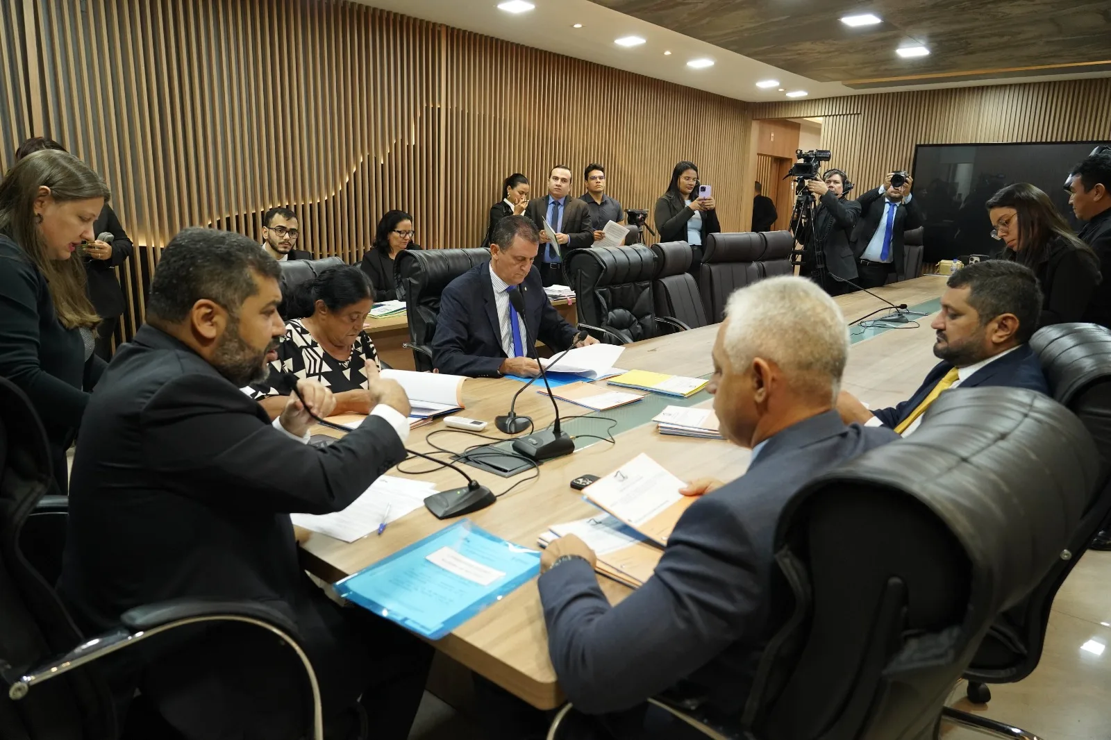 Ao todo, foram analisados 19 vetos governamentais em reunião da comissão desta terça-feira - Foto: Marley Lima/SupCom Alerr