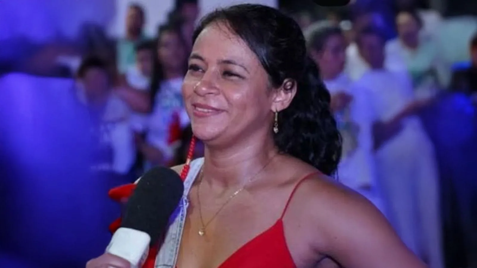 Vânia Santos Parente tem 41 anos (Foto: Arquivo Pessoal) 