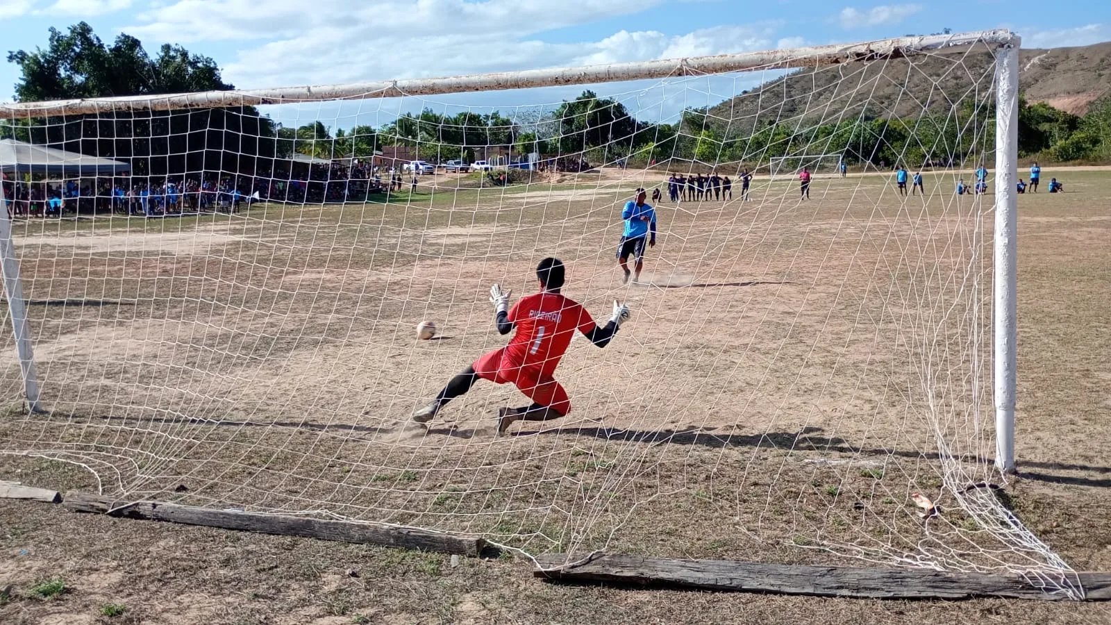 Nos pênaltis, o Ribeirão venceu por 4 a 3 e se tornou bicampeão do torneio do Uiramutã. Foto: reprodução