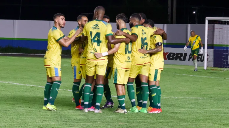 Monte Roraima vence e avança para às semifinais. Foto: Déborah Nascimento/FolhaBV 