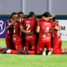Jogadores do Baré comemorando o gol. (Foto: Déborah Nascimento/FolhaBV)