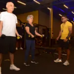 Expectativa de vida sobe para 76,6 anos em 2024 e avanço de hábitos saudáveis entre idosos impulsiona longevidade