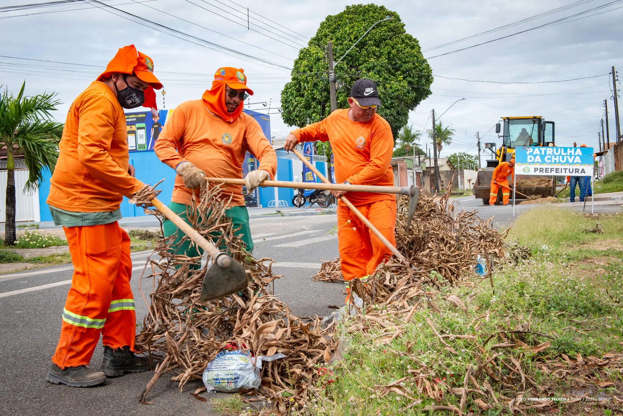 Mais de 70 toneladas de lixo são retiradas das ruas de Boa Vista após fortes chuvas