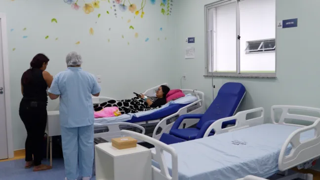 A enfermaria é voltada às mães que tiveram natimortos — ou seja, que gestaram bebês com mais de 22 semanas e, por algum motivo, perderam os filhos ainda na barriga ou logo após o parto. (Foto: Ascom/Sesau)