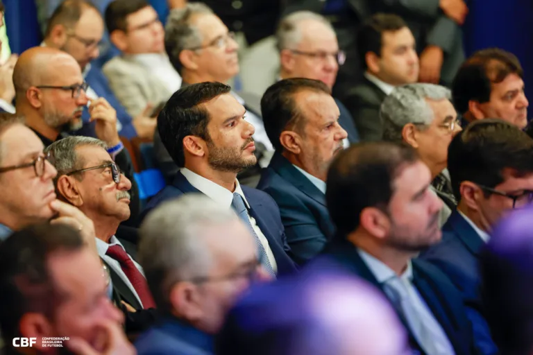 O novo presidente da CBF, Samir Xaud, durante eleição neste domingo (Foto: Rafael Ribeiro/CBF)