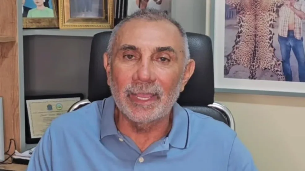 O ex-senador Telmário Mota em um dos vídeos publicados em rede social após deixar a prisão (Foto: Reprodução)