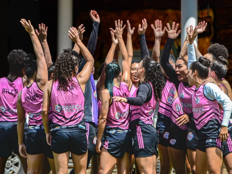 Alvinegras jogam fora de casa contra o Itacoatiara e buscam a primeira vitória na competição. (Foto: Instagram/@rionegrofemininorr/ Kamila Marinho)