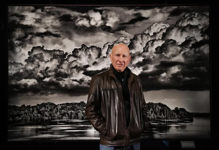 Sebastião Salgado parte deixando um legado de beleza, denúncia e esperança. Sua lente capturou a dor e a dignidade humana como poucos, e seu trabalho seguirá inspirando gerações (Foto: Divulgação)