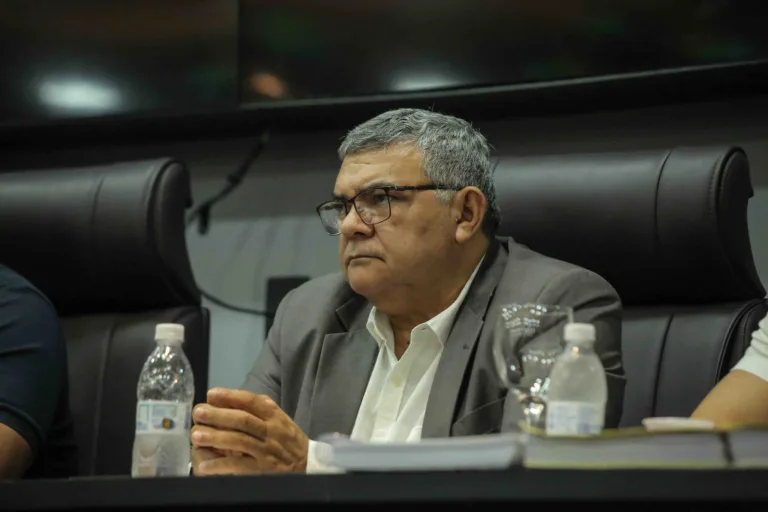 O presidente do Iteraima, Ionilson Sampaio, durante reunião da CPi das Terras