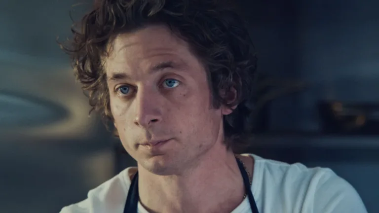 Jeremy Allen White conquistou o Emmy de Melhor Ator por sua atuação em O Urso, série que, desde sua estreia em 2022 (Foto Divulgação)