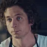 Jeremy Allen White conquistou o Emmy de Melhor Ator por sua atuação em O Urso, série que, desde sua estreia em 2022 (Foto Divulgação)