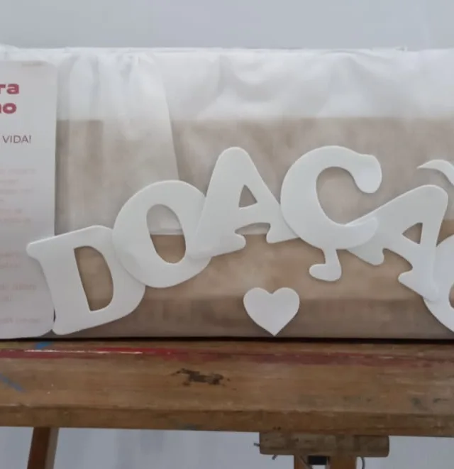 Campanha arrecada potes de vidro para armazenamento de leite materno