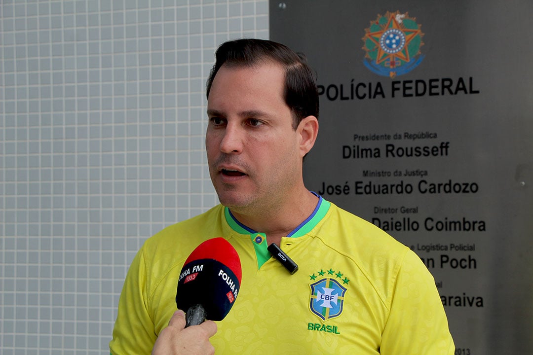 O deputado federal Nicoletti na superintendência da PF em Roraima (Foto: Wenderson Cabral/FolhaBV)
