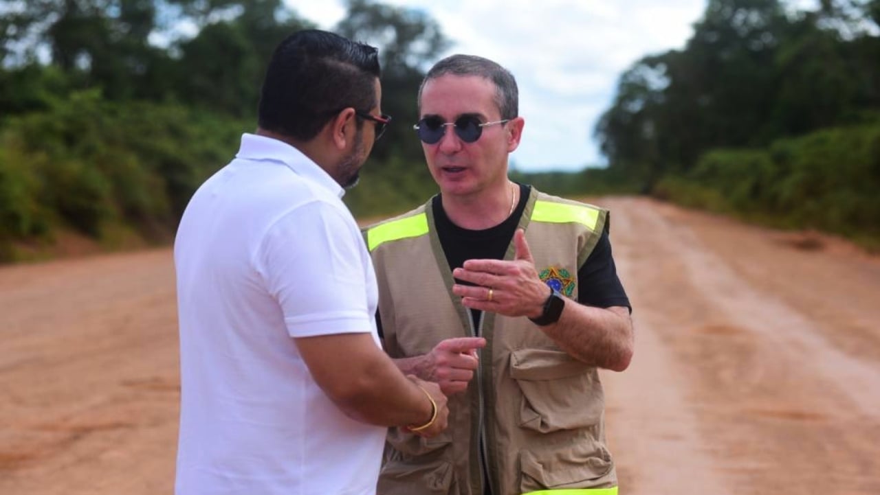 O deputado federal Duda Ramos com o superintendente estadual do DNIT-RR, Igo Brasil