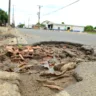 Buraco em avenida preocupa moradores