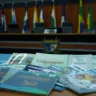 Revistas e livros fazem parte de acervo produzido pela Comunicação para que população conheça seus direitos- Foto: Marley Lima