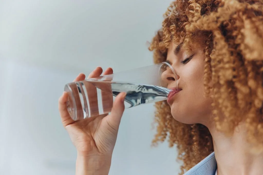 Segundo especialistas na área da nutrição, emagrecer com saúde exige mais do que dieta e exercícios, mas também revisar comportamentos diários (Foto Divulgação)