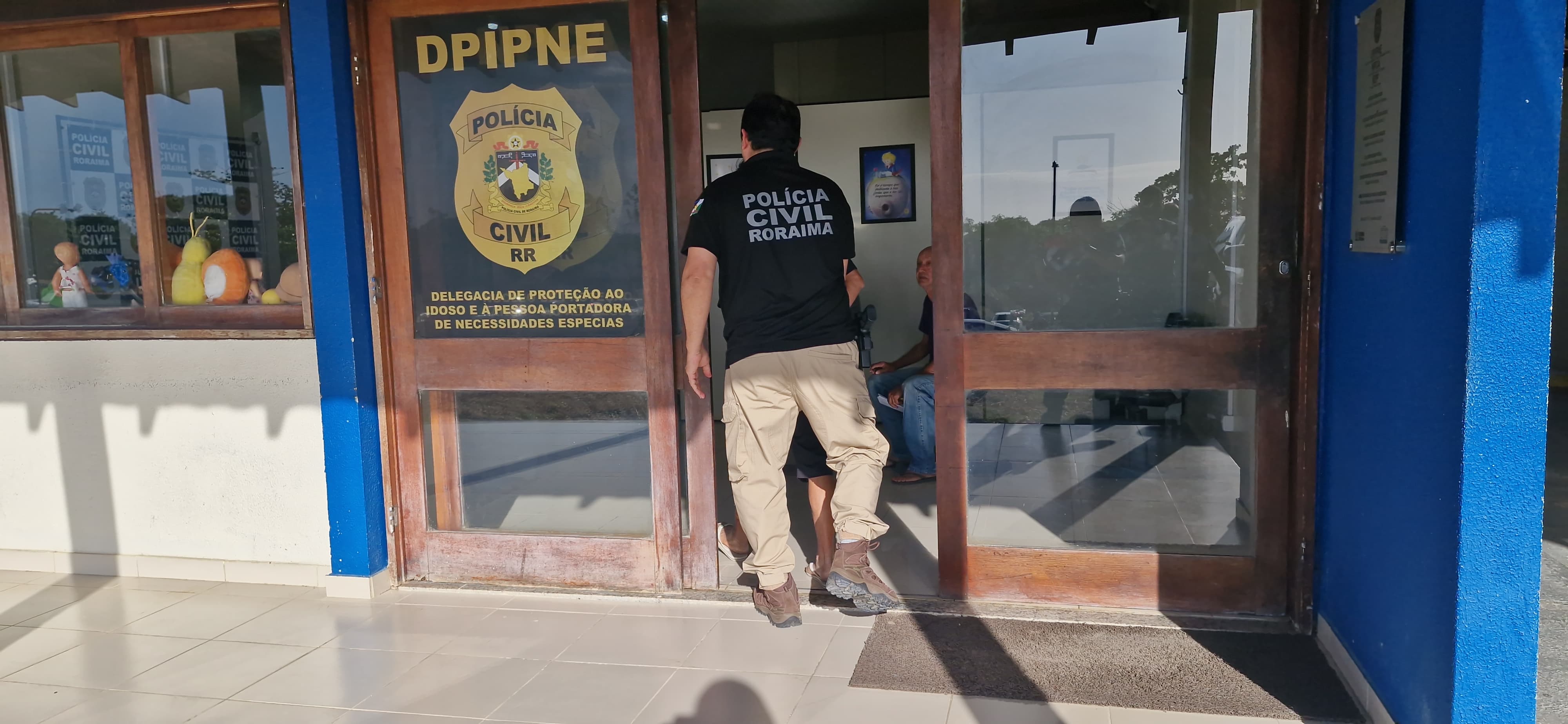 Cozinheiro é preso por exploração sexual de adolescente e divulgação de pornografia