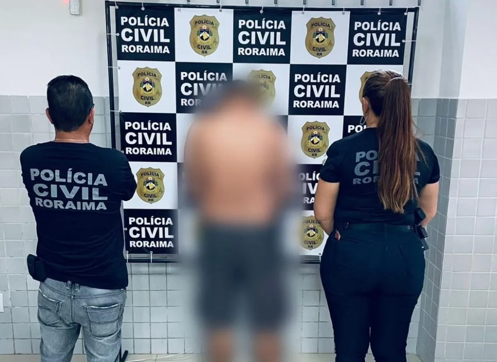 Ele foi conduzido à Delegacia e será apresentado na Audiência de Custódia (Foto: ASCOM/PCRR) Ele foi conduzido à Delegacia e será apresentado na Audiência de Custódia (Foto: ASCOM/PCRR)