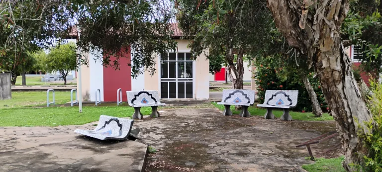 Acadêmicos denunciam abandono do centro de convivência (Foto: Arquivo pessoal)